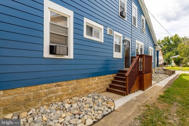 Photo - 511 Garfield Ave