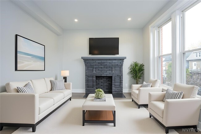 Building Photo - 1008 Elmwood Ave