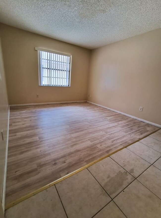 Photo - Spacious 3-Bedroom  2 Bathroom Apartment f...