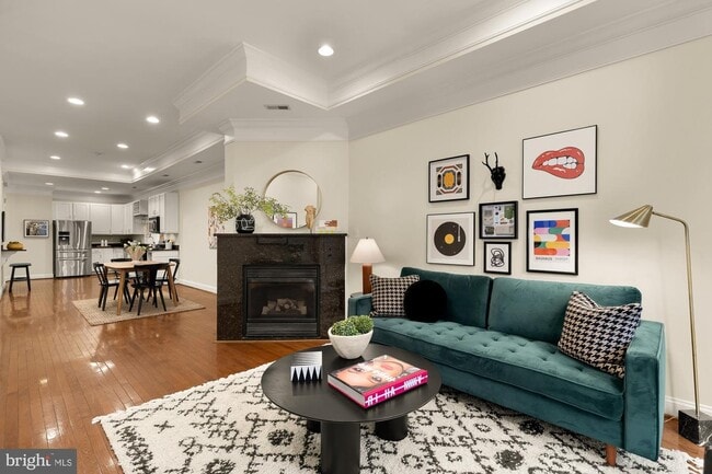 Building Photo - 1512 Park Rd NW Unit 1512 Park Road NW Apt 2