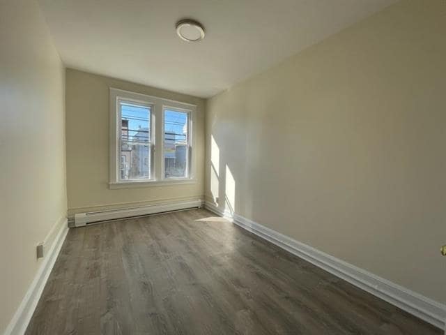 Photo - 310 Danforth Ave Unidad 1F Rental