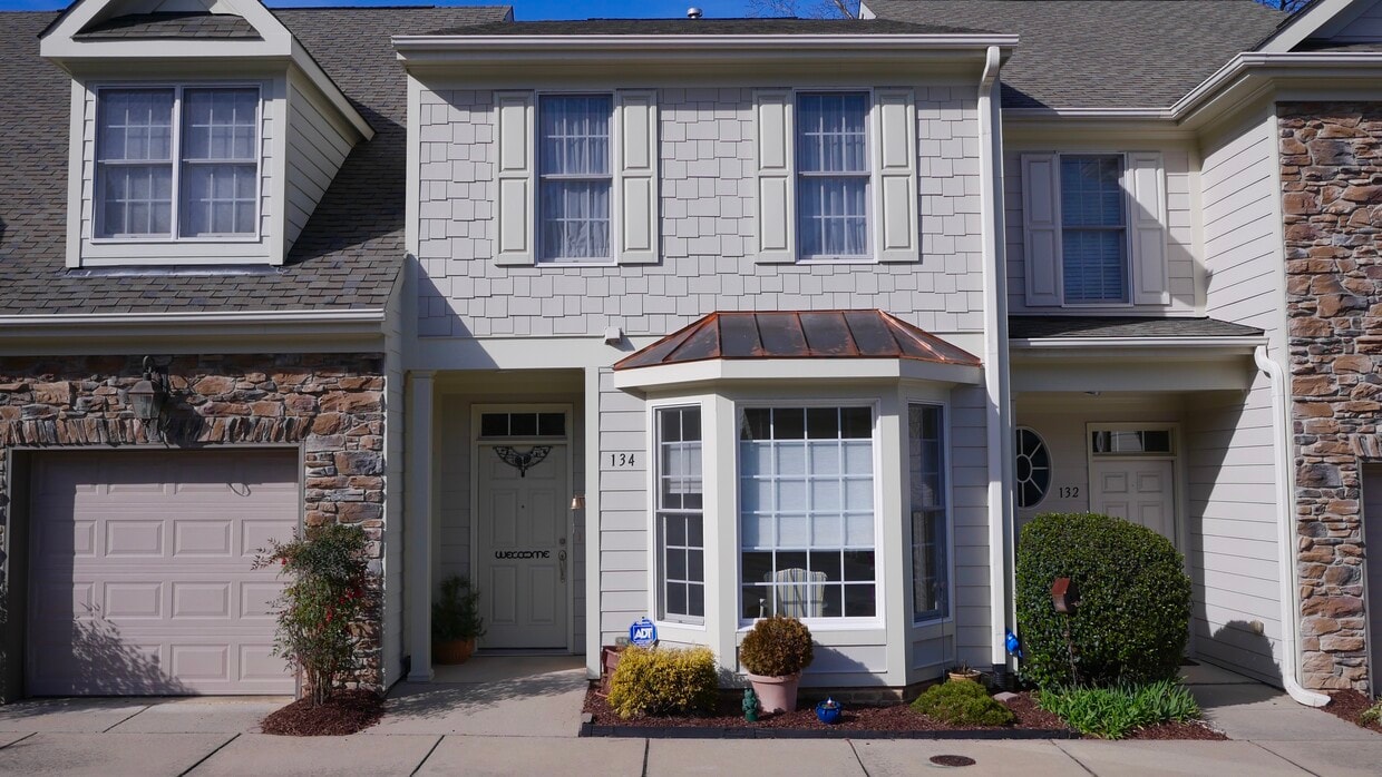 Lovely Townhome @ Pickett Park - 2822 Pickett Road Unit 134 (Durham, NC)