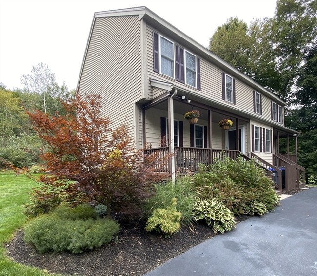 Photo - 18 Charles St Townhome