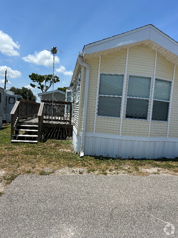 Building Photo - 9750 FL-78 Rental