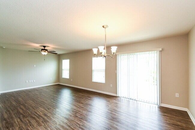 Photo - 2067 Tyson Lake Dr