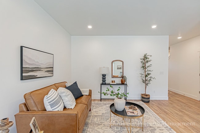 541 Tiller Ave