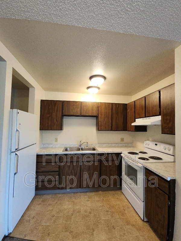 Photo - 2139 S 4th St W