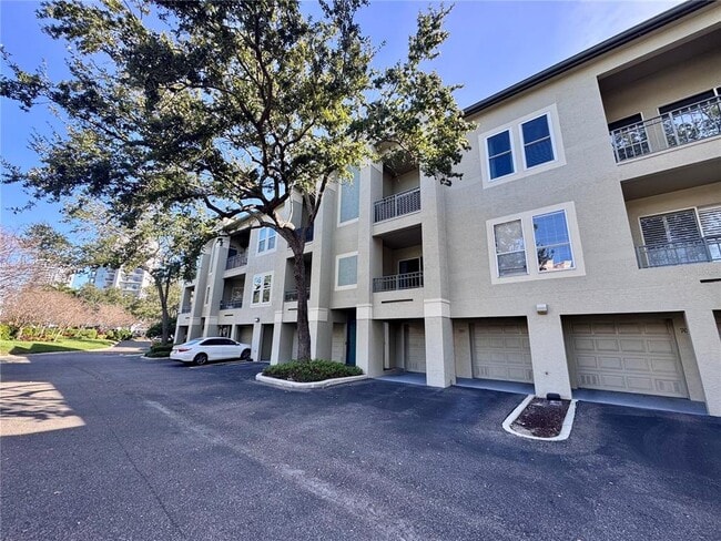 Building Photo - 705 Mainsail Dr