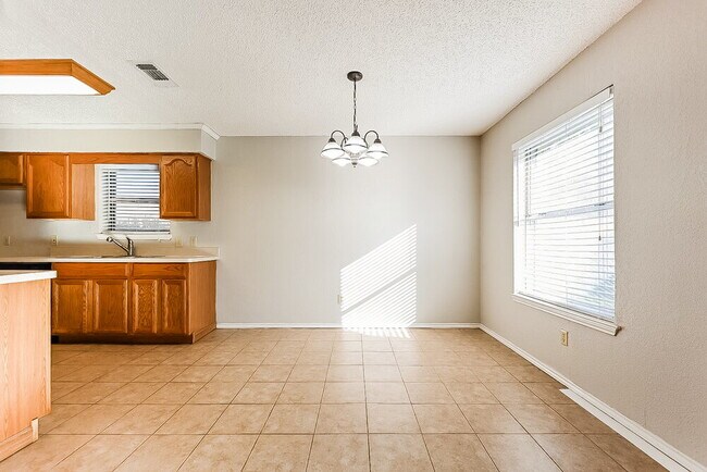 Photo - 6217 Cool Springs Dr