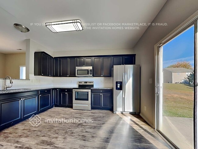 Photo - 3617 Charterhall Ln