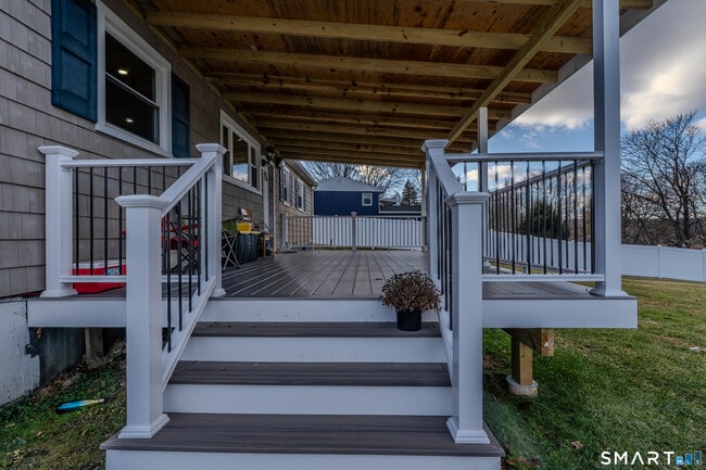 Photo - 24 Park Ln W