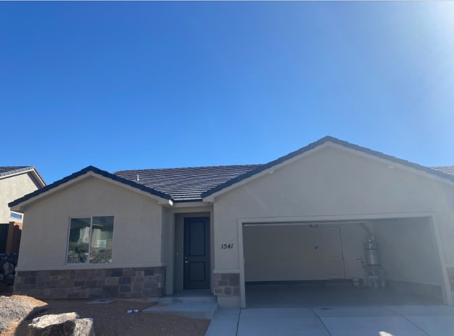 Photo - 1541 W 470 N
