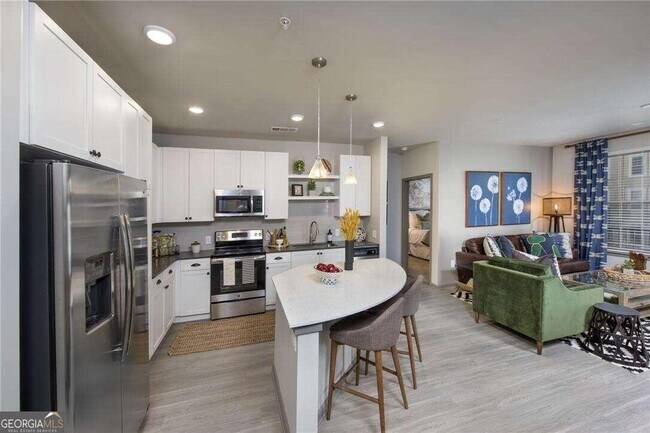 6919 Peachtree Rd Unit 123