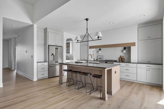 Photo - 234 NE 62nd St