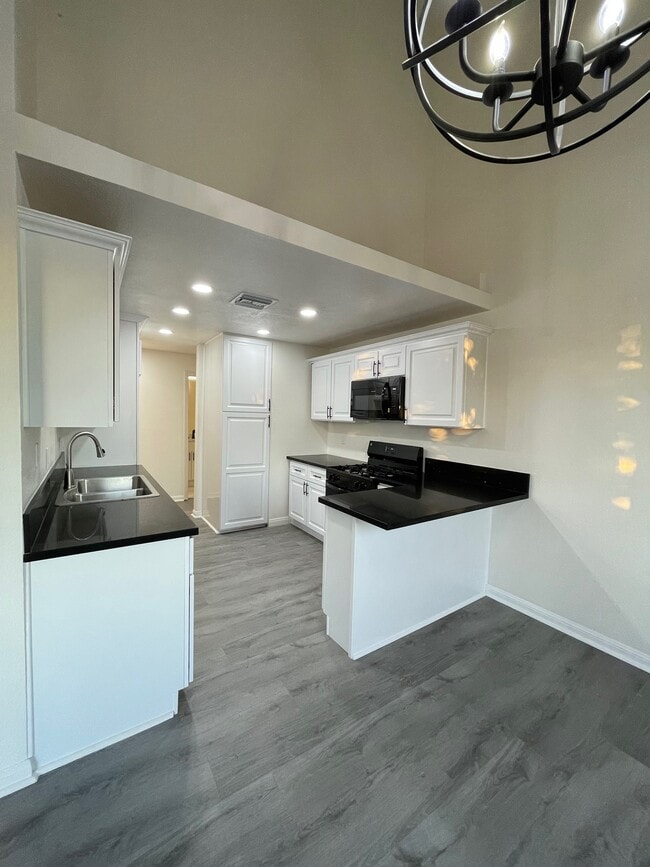 4650 Sepulveda