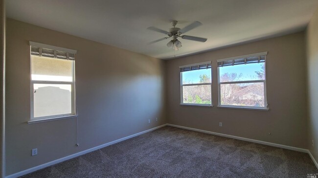 Photo - 5018 Brown Ln