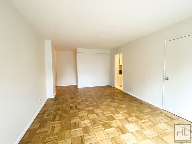 Photo - EAST 49 STREET Unidad 6D