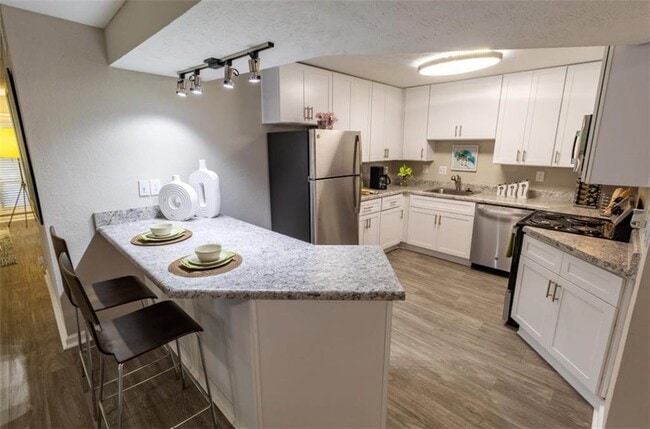 Building Photo - 2845 Holcomb Bridge Rd Unit 1308