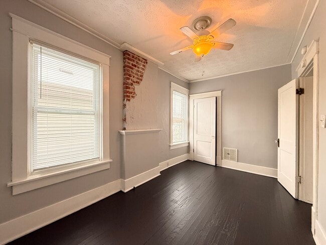 Second bedroom - 838 E 4th Ave