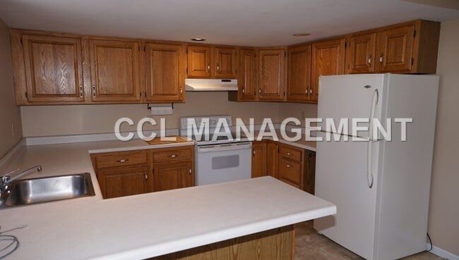 Photo - 2704 Norwich St