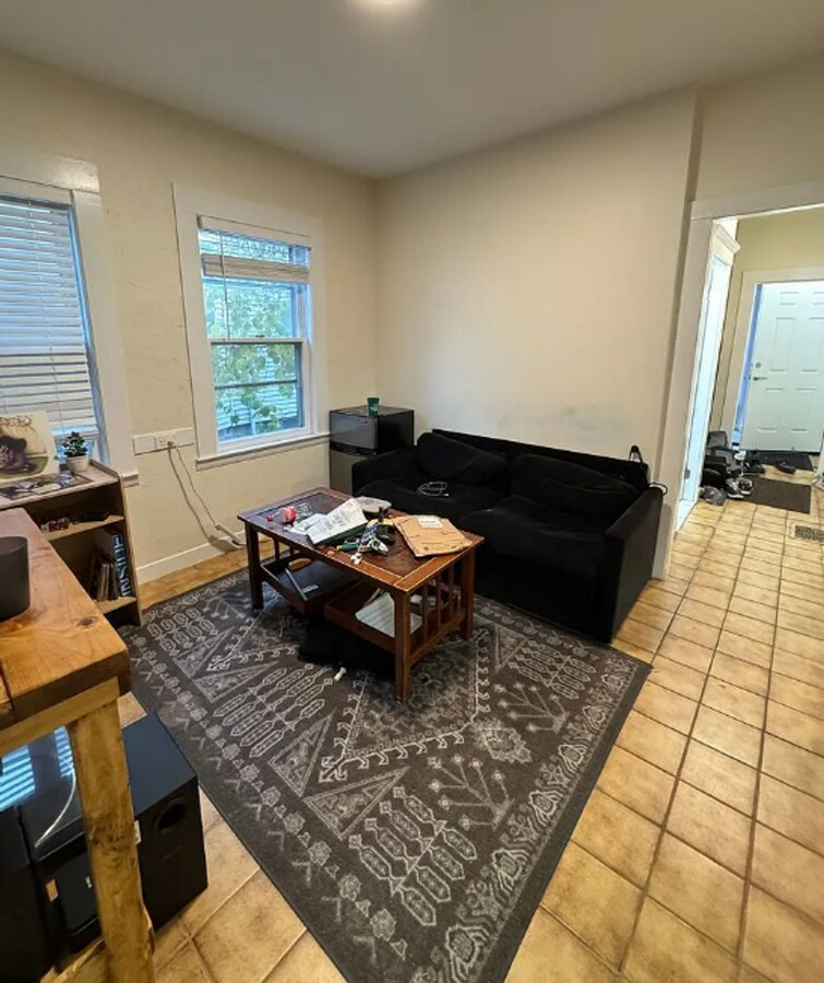 Photo - Charming 6 Bedroom House