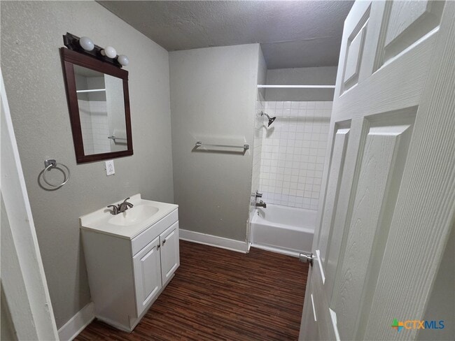 Photo - 5902 TX-36