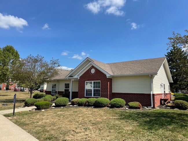 1304 E Liberty Cir