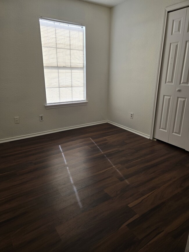 Photo - 4028 O B Crowe Dr