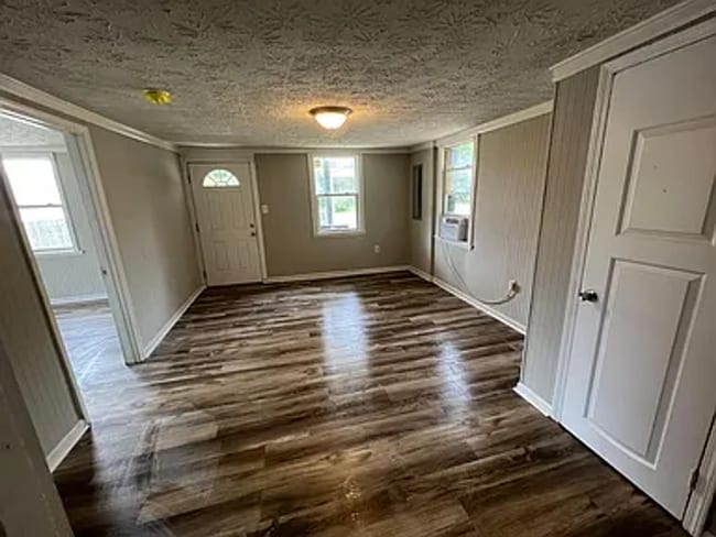 Photo - 436 Hickman St