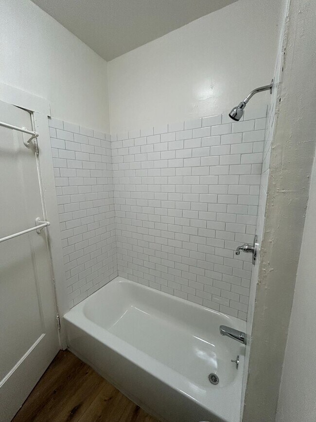 Photo - 655 Hyde St Unit 7