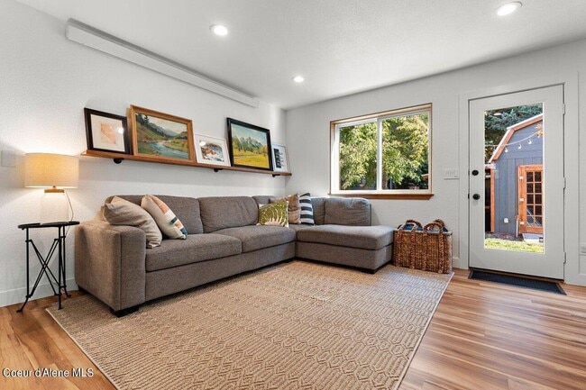 Photo - Great CDA Location!