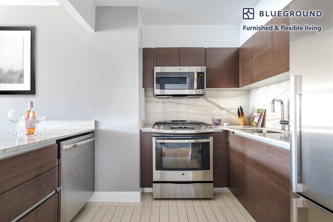 360 E 65th St Unit SI FL7-ID46