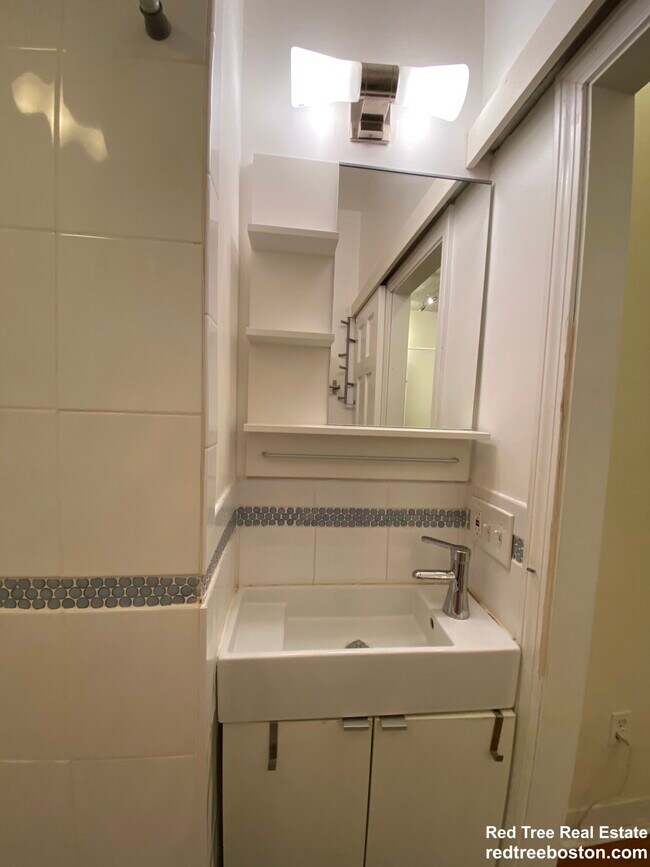 Photo - 55 St Stephen St Unidad 5