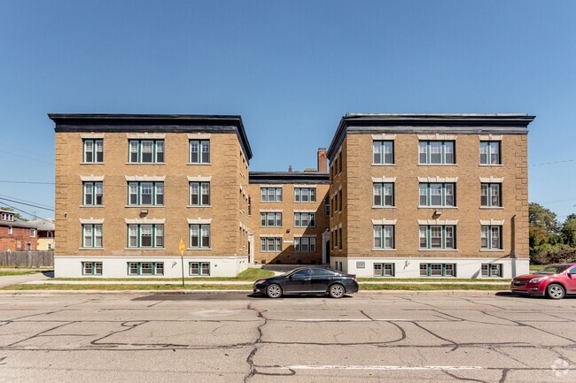 Building Photo - The Charlotte Detroit Rental