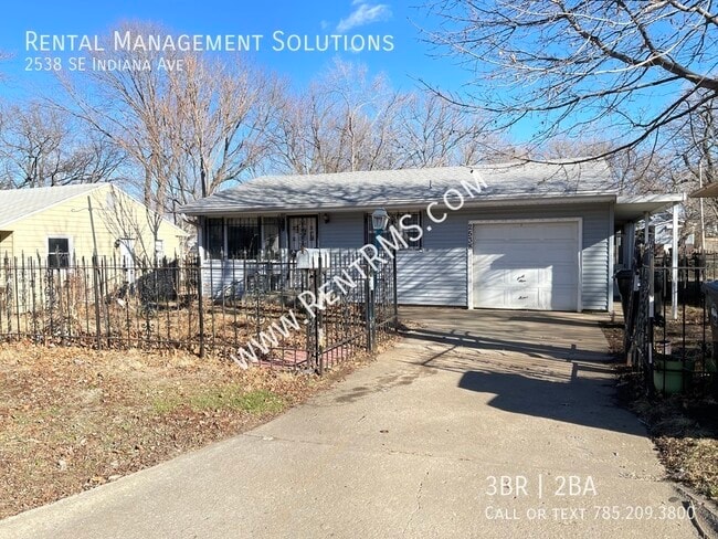 Building Photo - 2538 SE Indiana Ave Rental