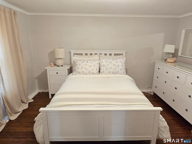 Photo - 103 Capen St