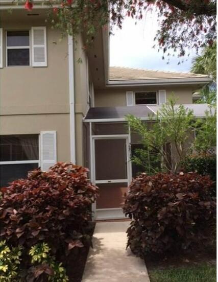 Photo - 2813 SW Lakemont Pl