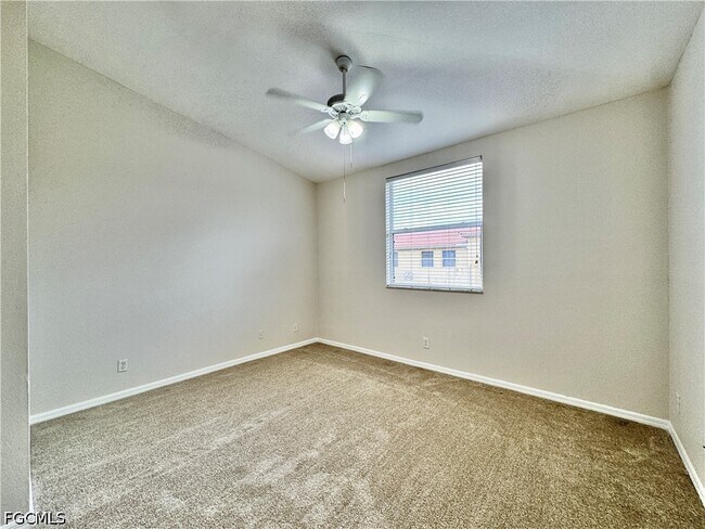 Building Photo - 4128 Bellasol Cir Unit 1424