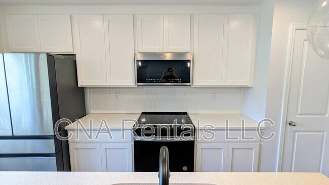 Photo - 2367 Summit Ave NW