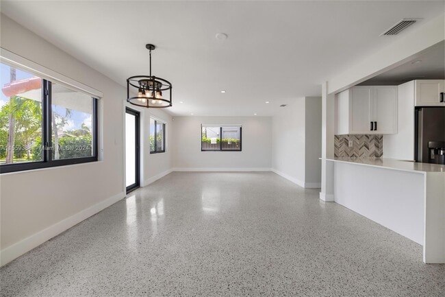 Photo - 2539 SW 20th St