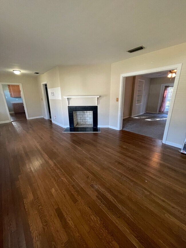 Photo - 1240 Glen Laura Rd