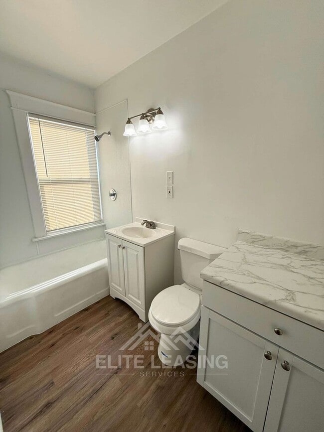 Photo - 1500 SW Van Buren St Unit 2