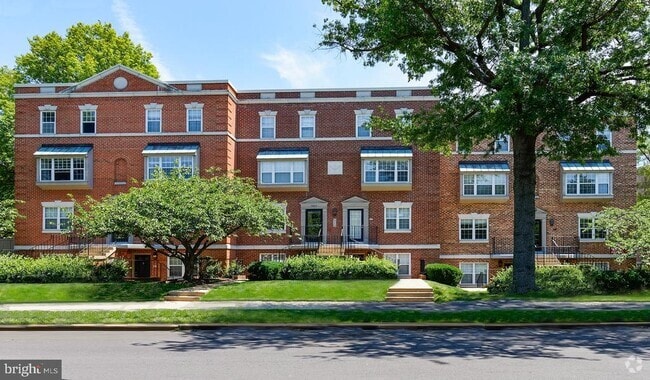 Building Photo - 3401 38th St NW Unit 1B-R00-304 Rental