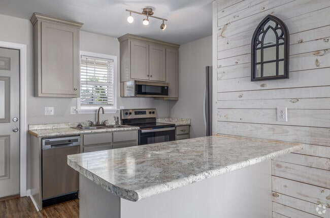 Interior Photo - Baytree Ridge