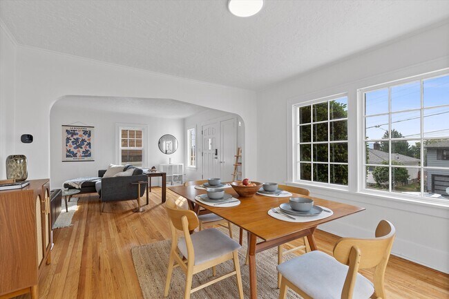 Photo - 7227 SE Hawthorne Blvd