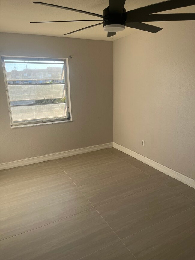 Photo - 4112 Inverrary Dr