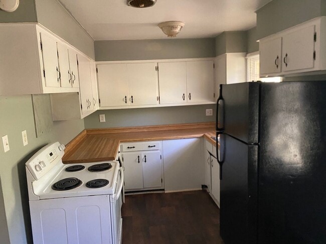 Photo - 381 Magnolia Ave