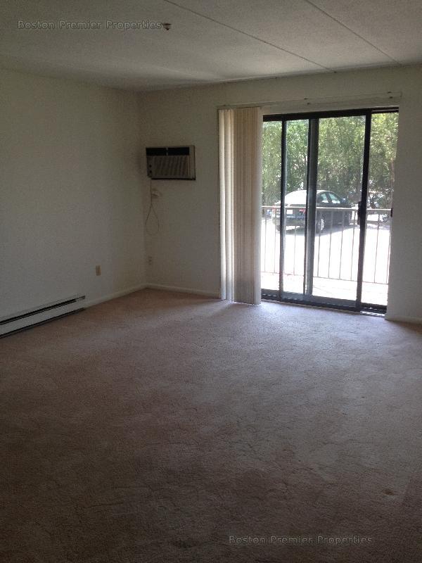 Building Photo - 182 Quincy Ave Unit 34