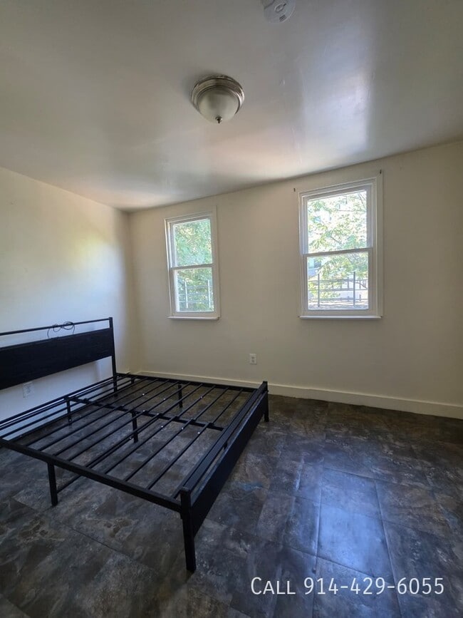 Photo - 120 Oliver Ave Apartamento