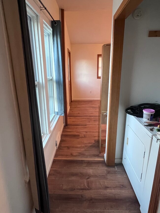 Main Floor Hall w/ Laundry - 610 Mill St Unit Upper